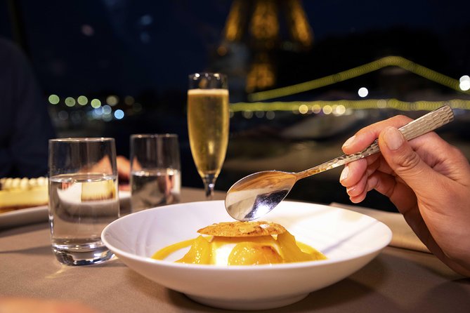 Bateaux Parisiens Seine River Gourmet Dinner & Sightseeing Cruise - Unique Features