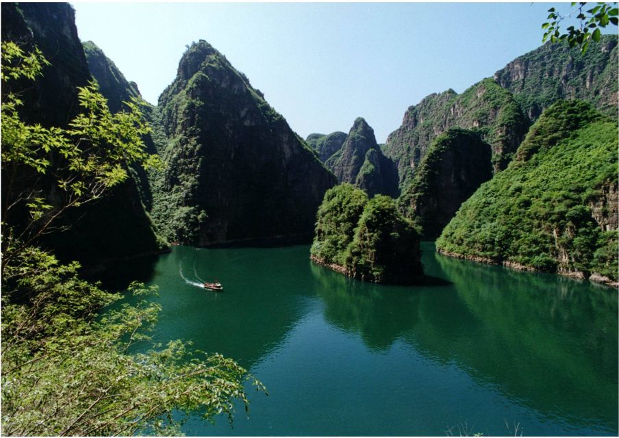 Beijing: Longqing Gorge W/Great Wall or Guyaju Private Tour - Booking and Cancellation Policy