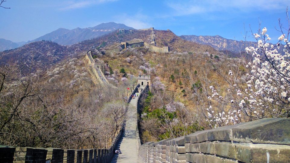 Beijing:Mutianyu Great Wall Private Tour With VIP Fast Pass - Tour Description