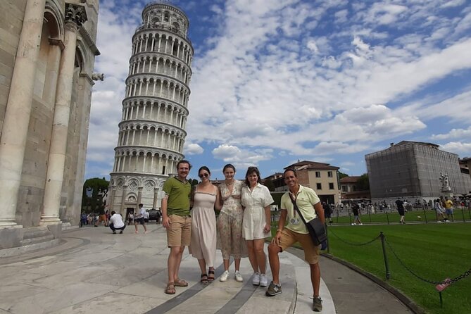 Best of Pisa: Small Group Tour With Admission Tickets - Meeting Details and Logistics