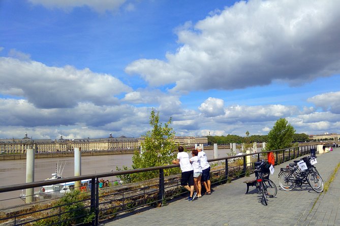 Bordeaux Essentials Sightseeing Bike Tour With a Local Guide - Tour Inclusions and Expectations