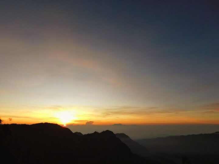 Bromo Volcano & Ijen Blue Fire Trip 3D2N - Full Description