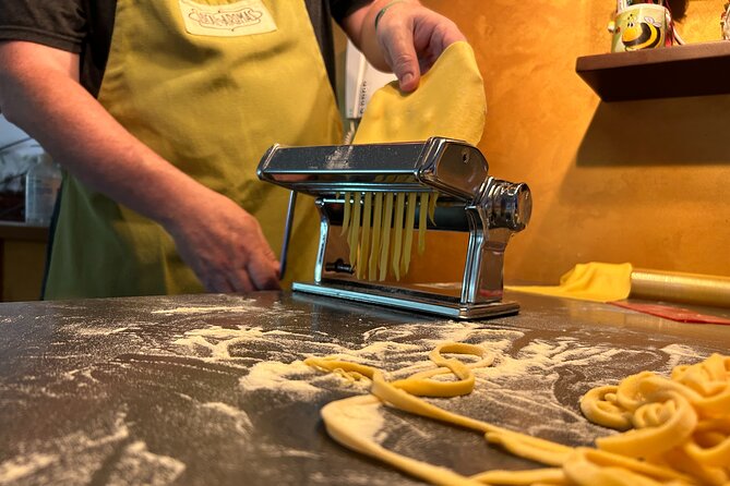 Bruschetta, Fettuccine, Gnocchi, Tiramisù Cooking Class in Rome - Logistics Details