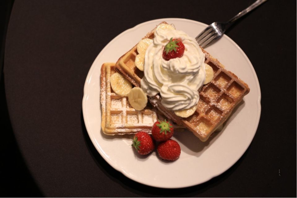 Brussels: Waffle Making Workshop - Review Summary