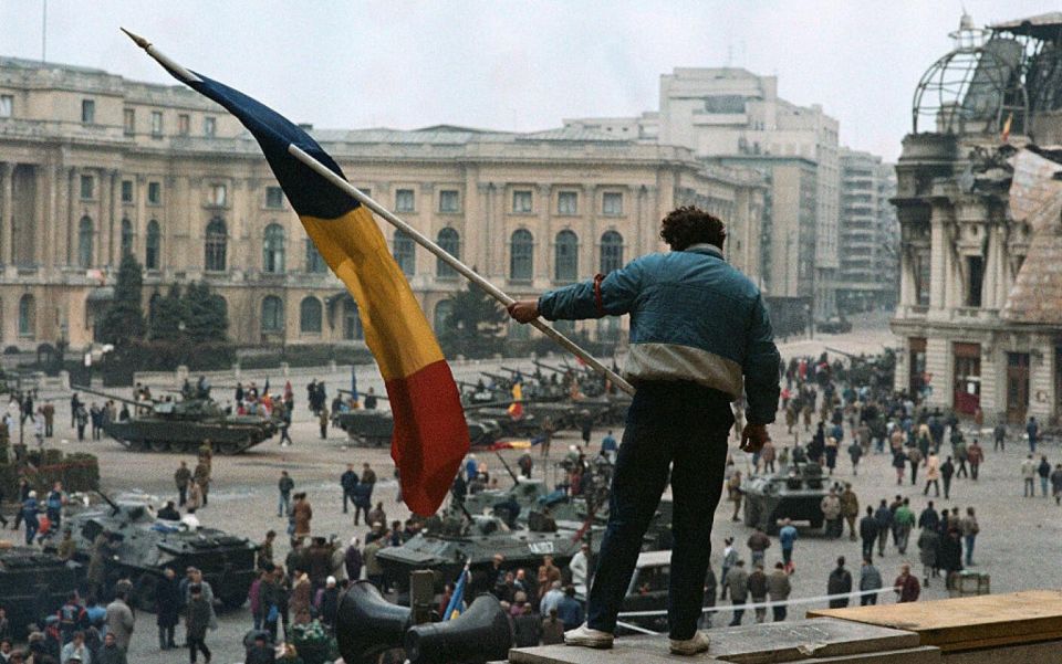Bucharest Communism: From Lenin to Ceausescu - Rise of Ceausescu in Romanian Politics