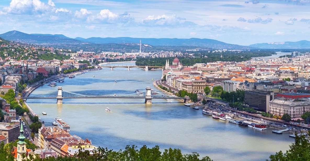 Budapest: Danube River Sightseeing Cruise With Audio Guide - Cruise Highlights