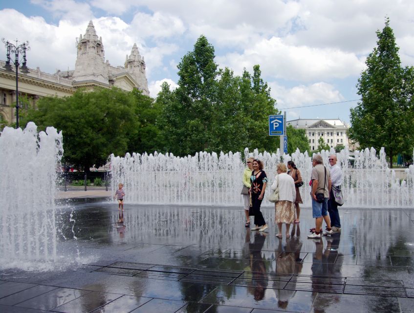 Budapest: Innere Stadt Spaziergang in German - Meeting Point and Price Details