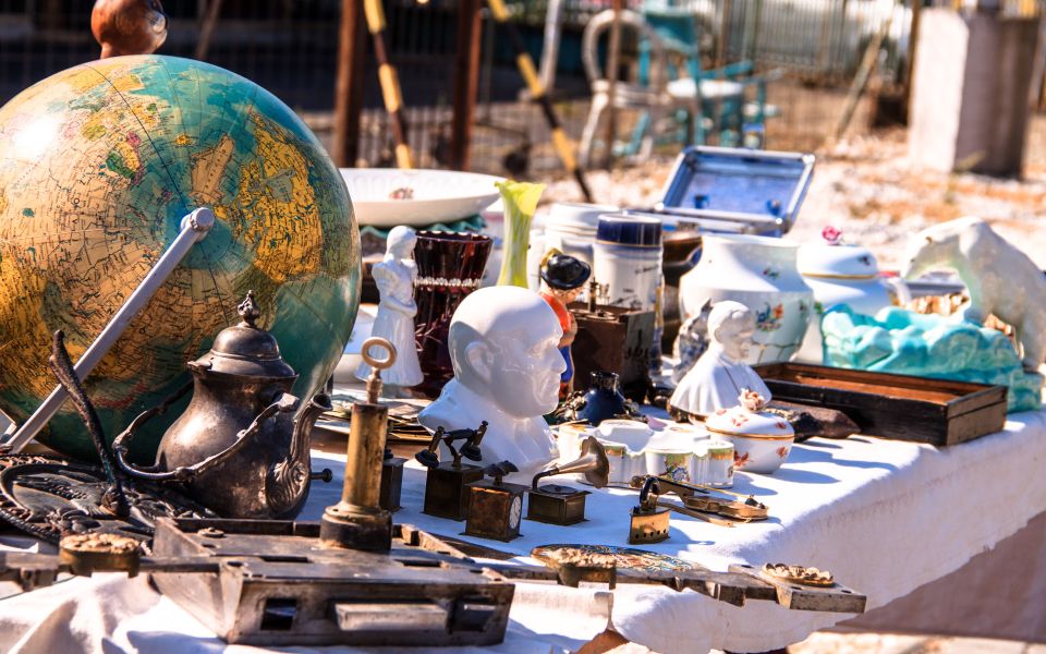 Budapest: Private Insider Tour of Grand Ecseri Flea Market - Experience Highlights