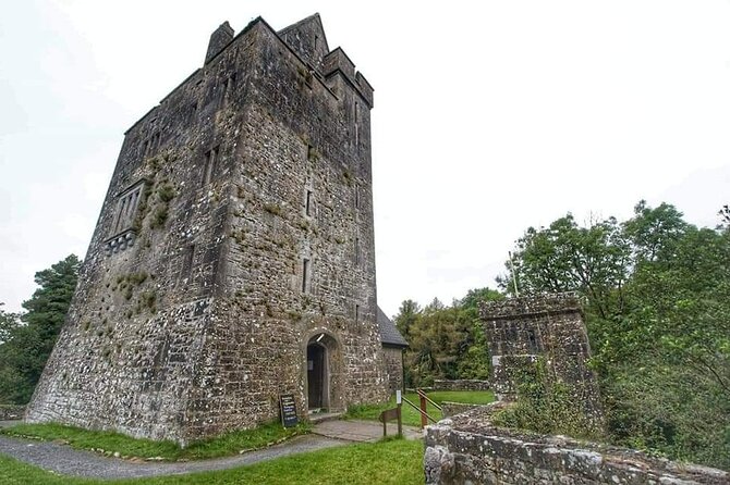 Bunratty Castle & Folk Park Private Tour From Galway - Tour Expectations and Guidelines