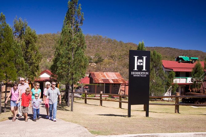 Cairns Hidden Gems, Historic Village Herberton and Tableland - Wildlife Spotting at Granite Gorge