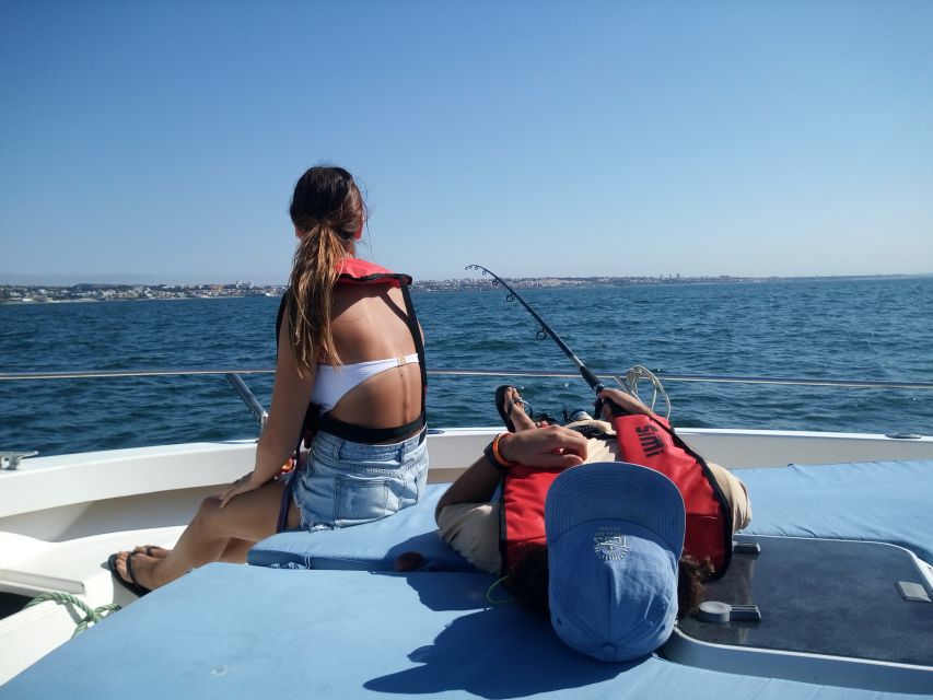 Cascais: Family Fishing With Welcome Drinks - Fishing Experience