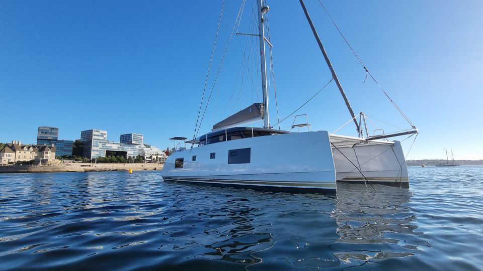 Cascais:Luxury Private Sailing Catamaran Cruise With a Drink - Key Points