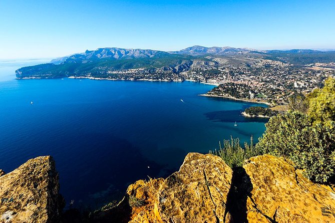 Cassis Ancient Fishing Port, Calanques & Spectacular Cap Canaille Private Tour - Route Des Cretes Exploration