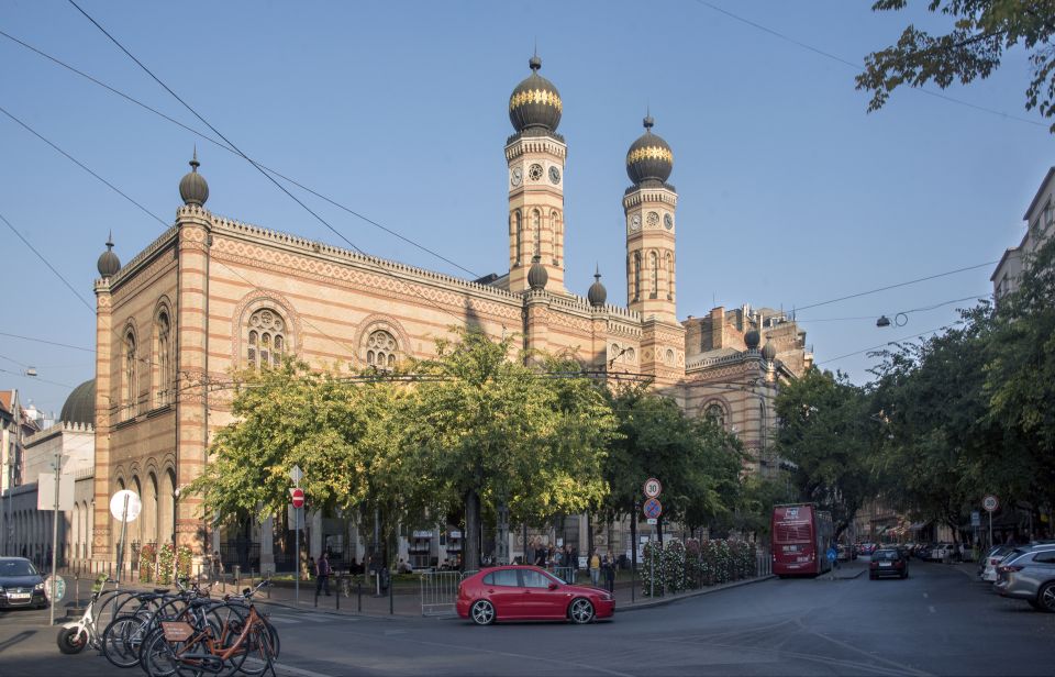 Castle District & Pest Driving Tour With Danube River Cruise - Scenic Views From St. Gellert Hill