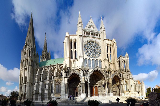 Chartres and Its Cathedral: 5-Hour Tour From Paris With Private Transport - Tour Itinerary