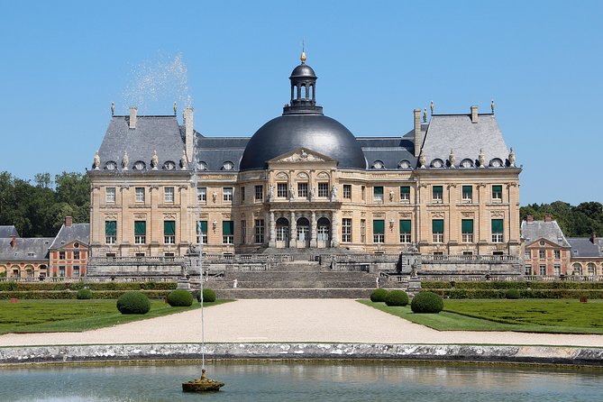 Chateau of Fontainebleau and Vaux Le Vicomte 9-Hour Private Tour - Transportation Details
