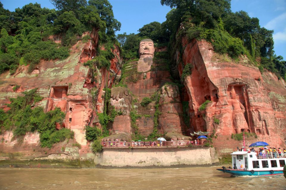 Chengdu Leshan Giant Buddha Boat Trip or Mountian View - Included Services