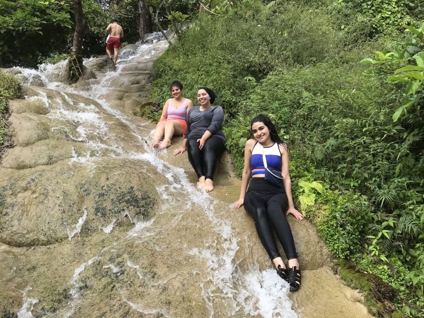 Chiang Mai: Chiang Dao Cave, Den Sali Temple & Waterfall - Experience Highlights