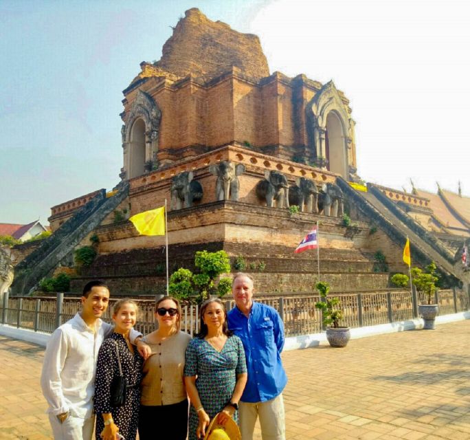 Chiang Mai: Old City and Temples Guided Walking Tour - Experience Highlights