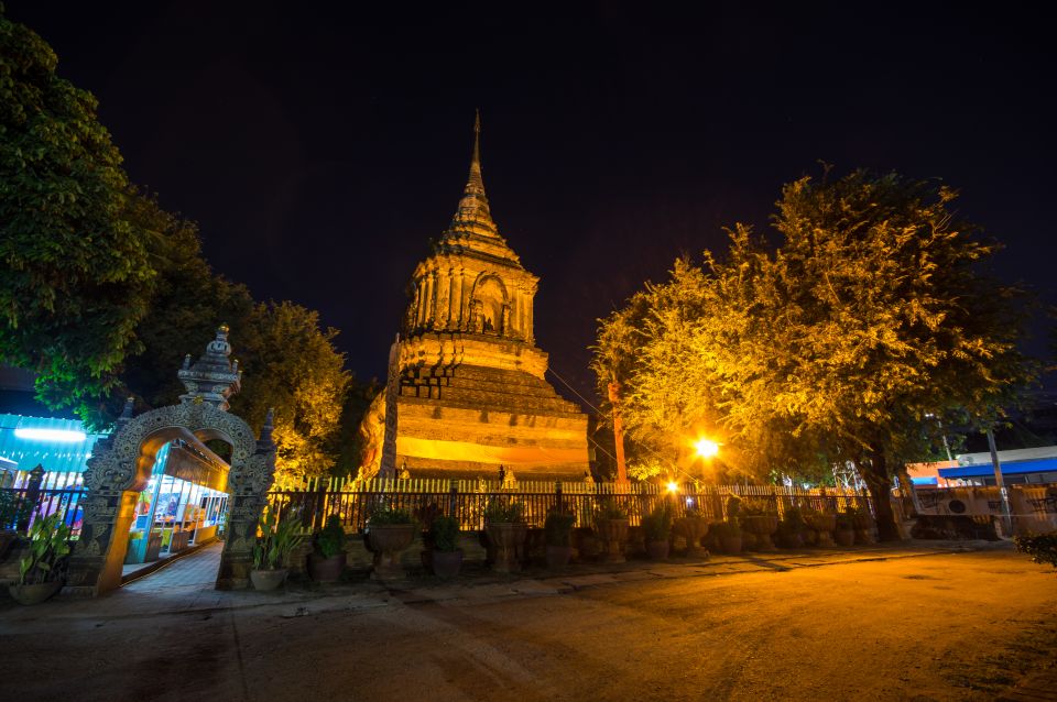 Chiang Mai's Highlights: Sightseeing Night Bike Tour - Monuments Visited on the Tour