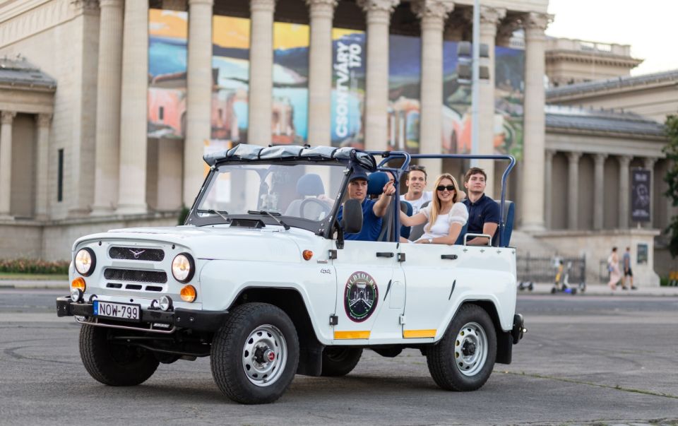 Classic Budapest City Sightseeing Tour Russian Jeep - Highlights of the Citadella Visit