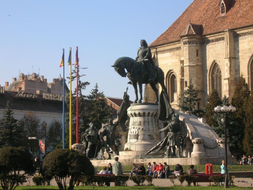 Cluj-Napoca: 2.5-Hour Guided Walking Tour - Experience Highlights and Cultural Mix