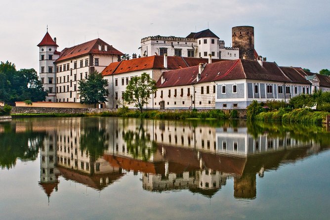 Czech Castles 15 Days Tour From Vienna - Day 2: Český Krumlov Castle