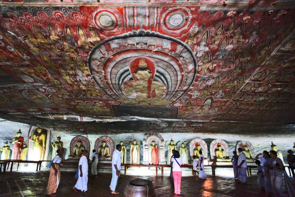 Dambulla: Cave Temple and Village All-Inclusive Tour - Cave Temple Exploration