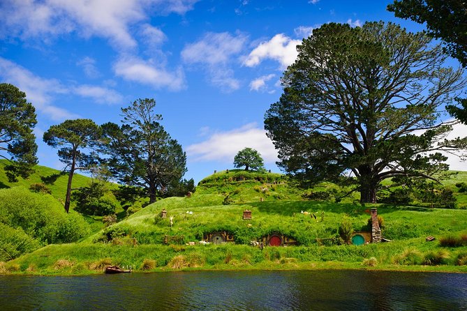 Day Tour Hobbiton Rotorua From Auckland in Luxury Minibus - Cancellation Policy Details