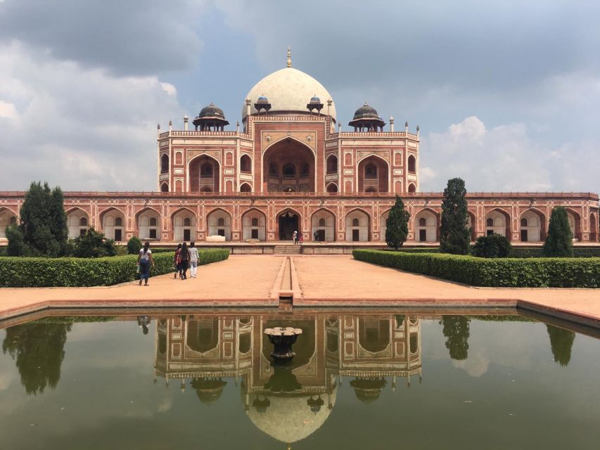 Delhi: Private Guided Sightseeing Tour of Old and New Delhi - Tour Description