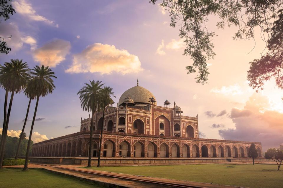 Delhi's Heritage Trail: Monuments and Temples - Architectural Marvels of Mughal Era