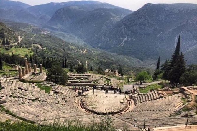 Delphi English Guided Tour With Transportation - Traveler Experience