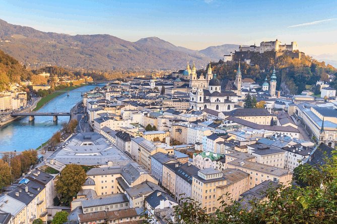 Departure Private Transfers: Salzburg to Salzburg Airport SZG in Luxury Van - Booking Policies