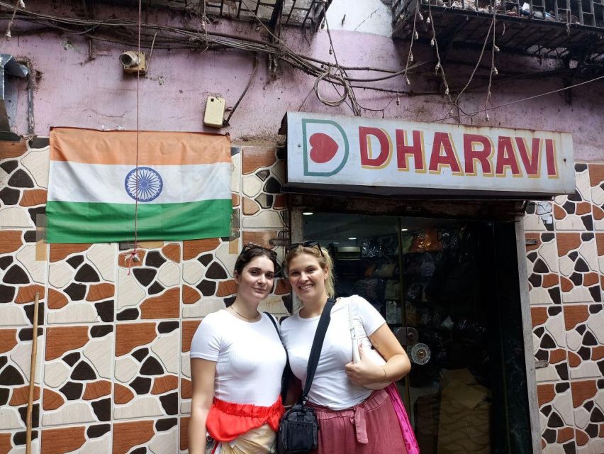 Dharavi Slum Experience With Local Resident English Guide - Experience Description