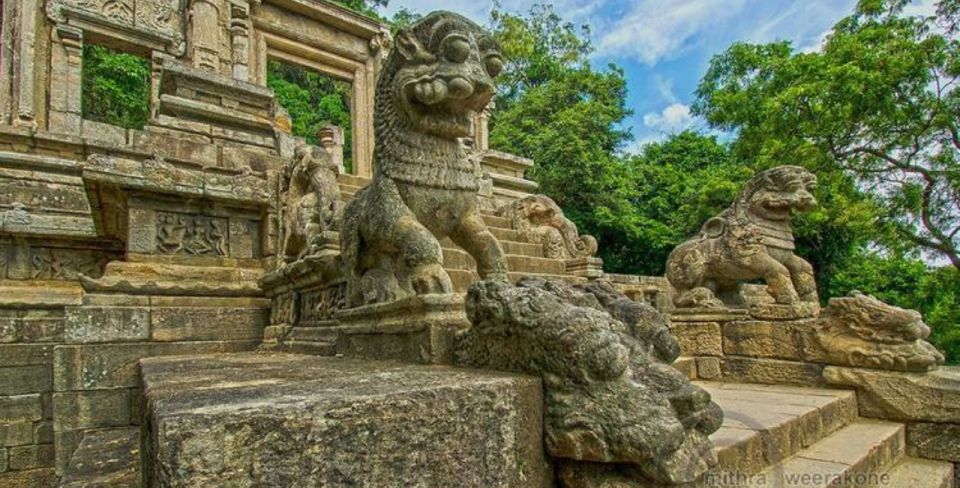 Discover Sri Lanka's Culture and Heritage in 7 Days! - Day 2: Polonnaruwa and Anuradhapura