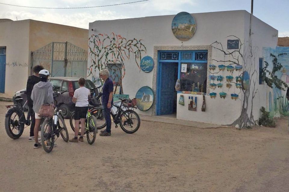 Djerba: Erriadh Djerbahood E-Bike Tour - Instructor and Pickup Information