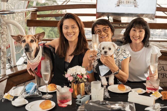 Dog Cruise With 5-Course Seated Dinner - Dog Cruise Highlights