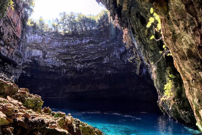 Drogarati Cave-Melissani Lake and Antisamos Beach - Enjoying Antisamos Beach