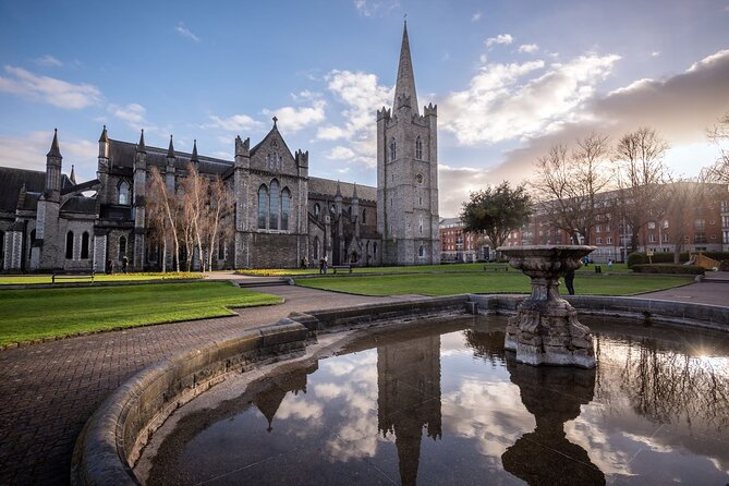 Dublin in a Day: Book of Kells, Guinness, Distillery & Castle - Guide Praise and Expertise