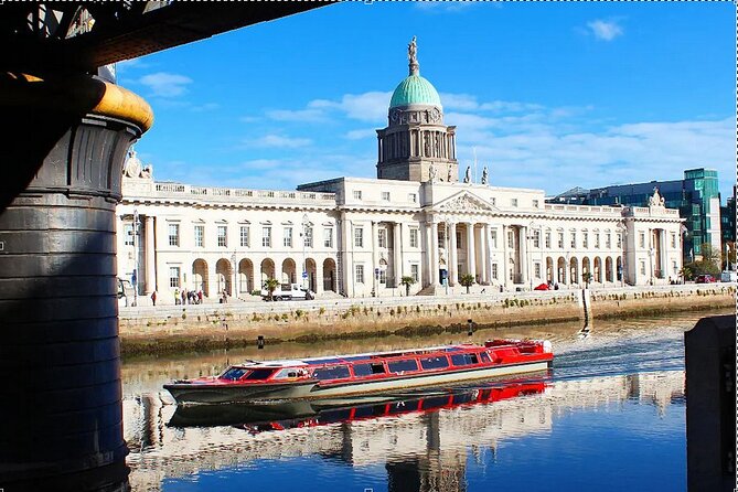 Dublin Private Walking Tour With Local Guide - Local Guide Expertise