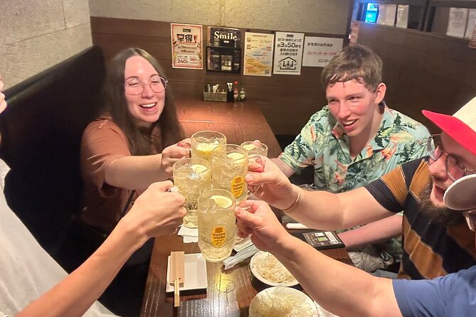 【Contemporary Culture】Bar Hopping I Always Visit in Shinjuku! - Meeting Point and Tour Details