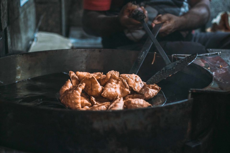 Eat Like a Local: Chandni Chowk Street Food and Walking Tour - Key Points