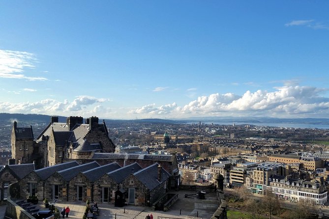 Edinburgh Castle Tour: Guided Tour in English - Inclusions and Meeting Details