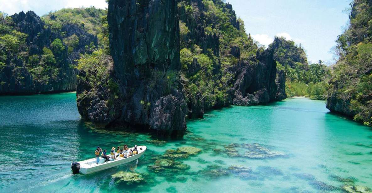 El Nido: Island Hopping Tour A Lagoons and Beaches - Meeting Point