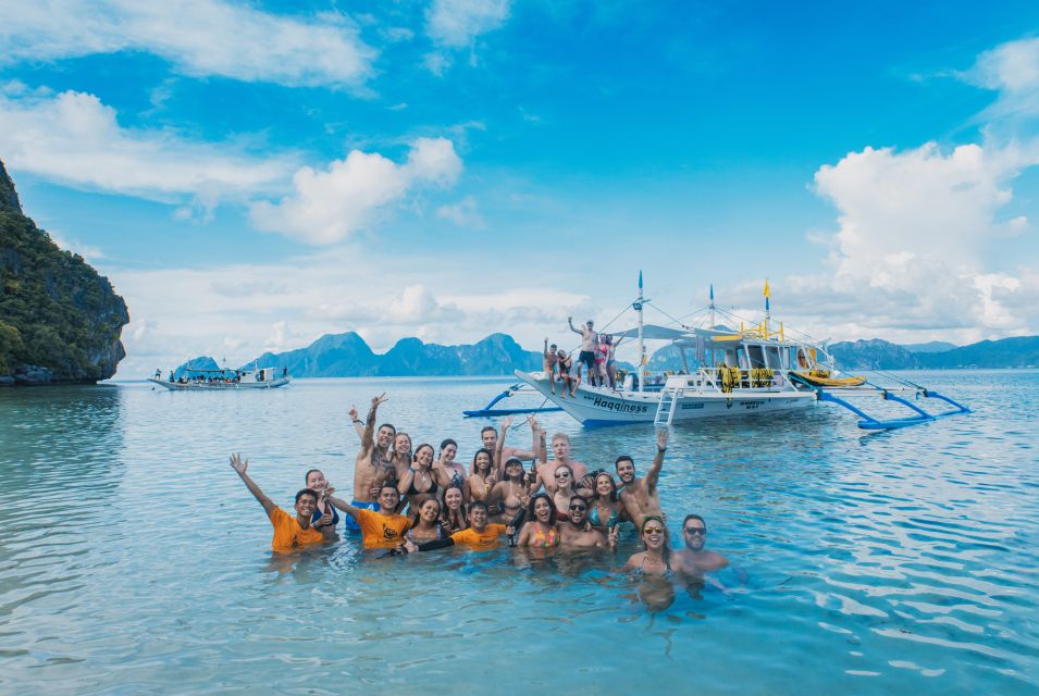 El Nido Social Island Hopping Tour a W/ Lunch & Photographer - Booking Information
