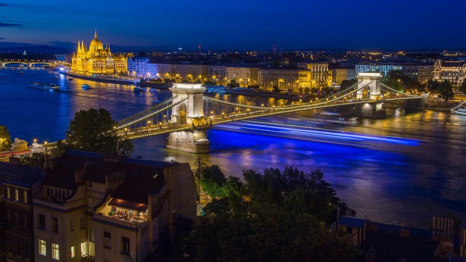 Enjoy a 2 Hour Illumination Tour in Budapest - Booking Information