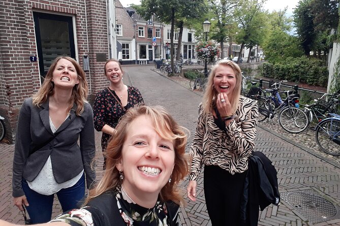 Enkhuizen Self-Guided Scavenger Hunt Tour Via App - Common questions