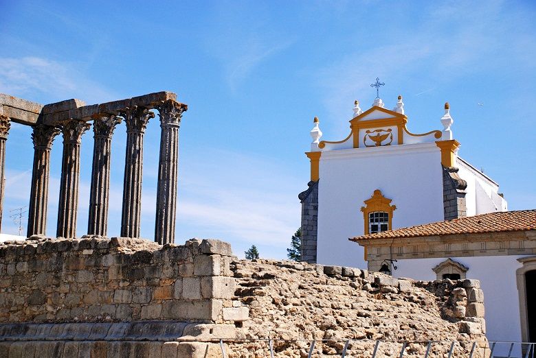 Evora and Monsaraz Private Tours From Lisbon - Experience