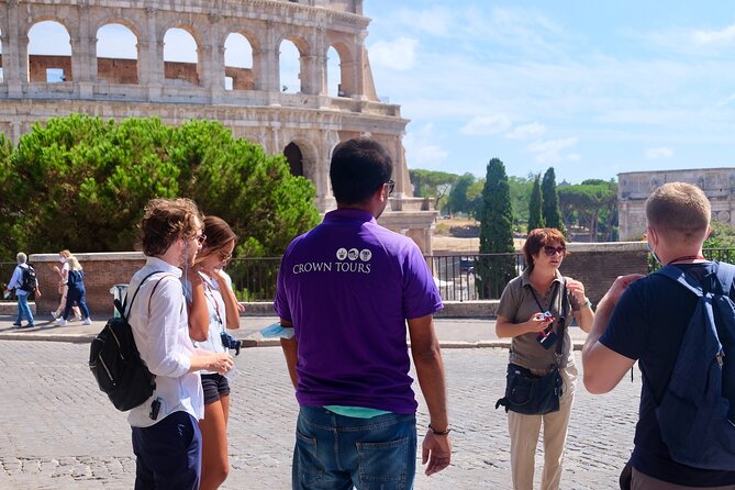 Exclusive Gladiator Arena - The Colosseum, Palatine Hill and Roman Forum Tour - Meeting and Pickup Information