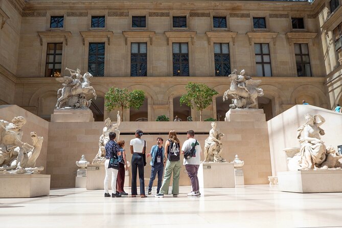 Fabuleux Guided Tour Through the Louvre Museum With Reserved Access - Meeting and Logistics